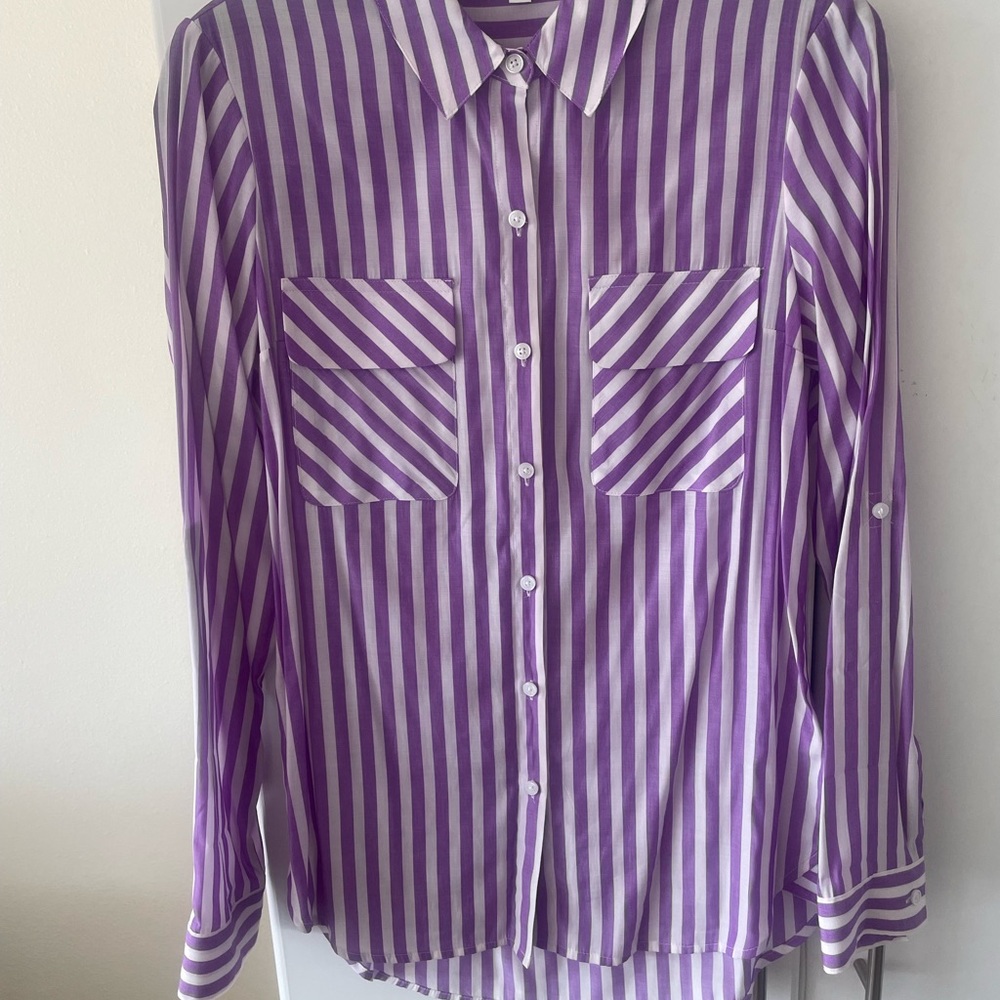 Express City Shirt in XS.
